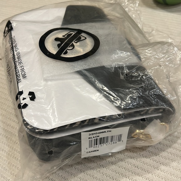 Michael Kors Carmen Medium Flap Chain Shoulder Crossbody Bag Black Haircalf - Picture 7 of 16